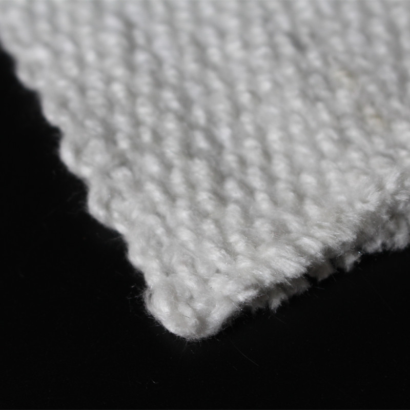 Wat zijn de voordelen van het gebruik van keramisch doek in toepassingen bij hoge temperaturen?